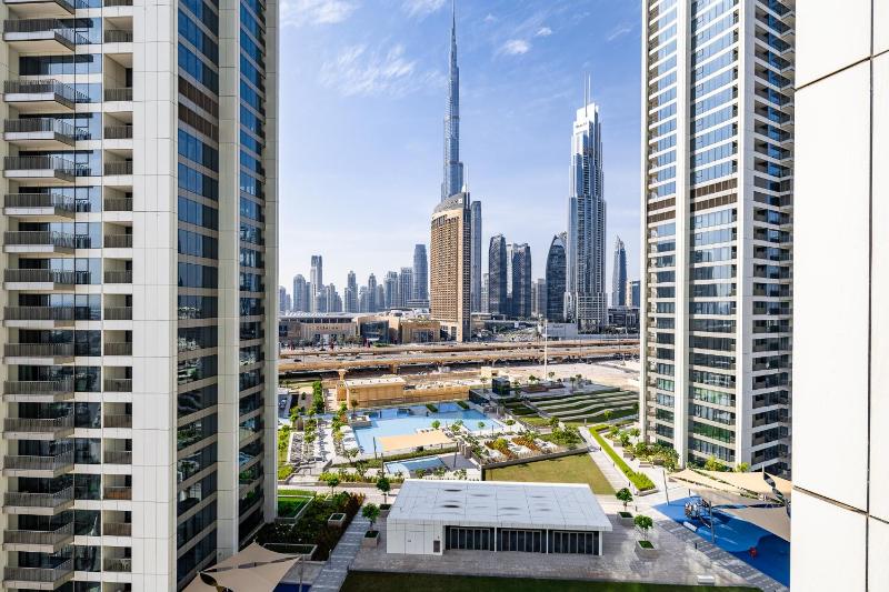 3BDR with Maid Room I Downtown I Burj Khaliva View — отель с удобным расположением в Дубае