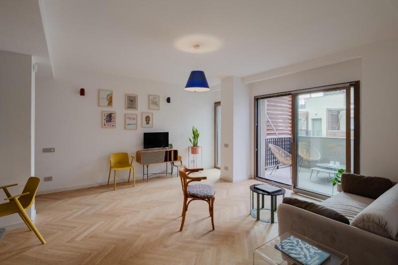 Happy Domus Roma - Rosso Corte Trastevere — забронировать отель в Риме