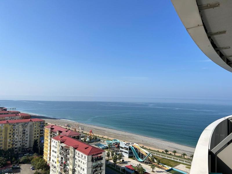 Sea view Apartment - Orbi residense — комфортный отель в Батуми