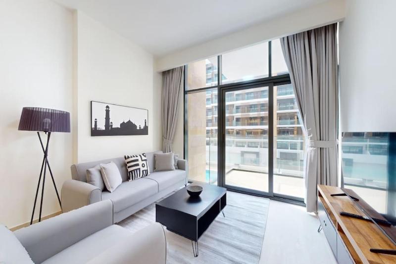 Azizi Riviera 6 - Sleek One Bedroom — отель с удобствами в Дубае