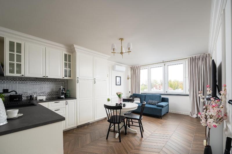 Petit Paris 36 Apartment — отель с удобствами в Варшаве