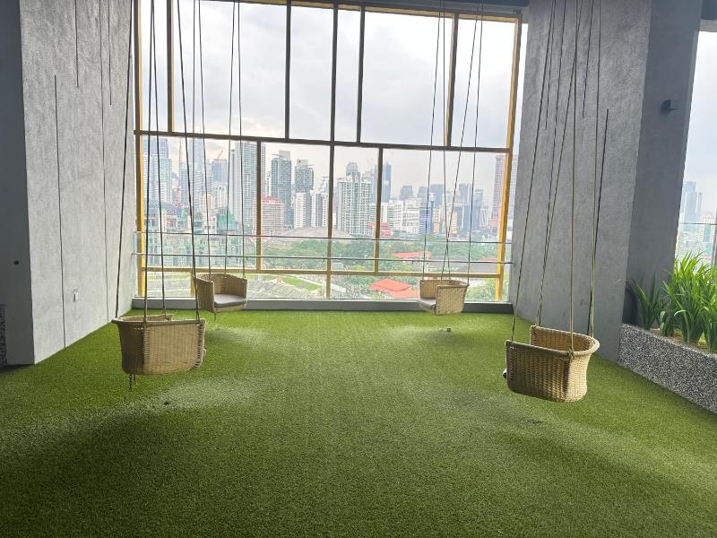 Grand Residence Suite At Opus Kuala Lumpur — отель с удобным расположением в Куала-Лумпуре