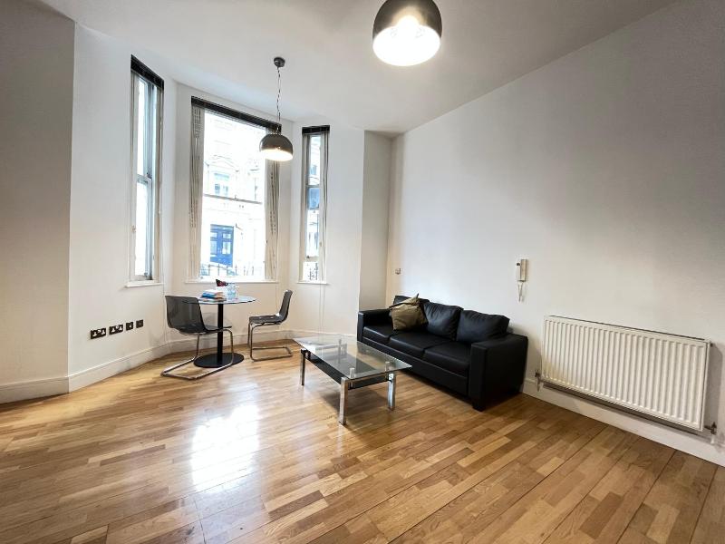 Serviced apartment in Kensington London Victoria — отель с удобным расположением в Лондоне