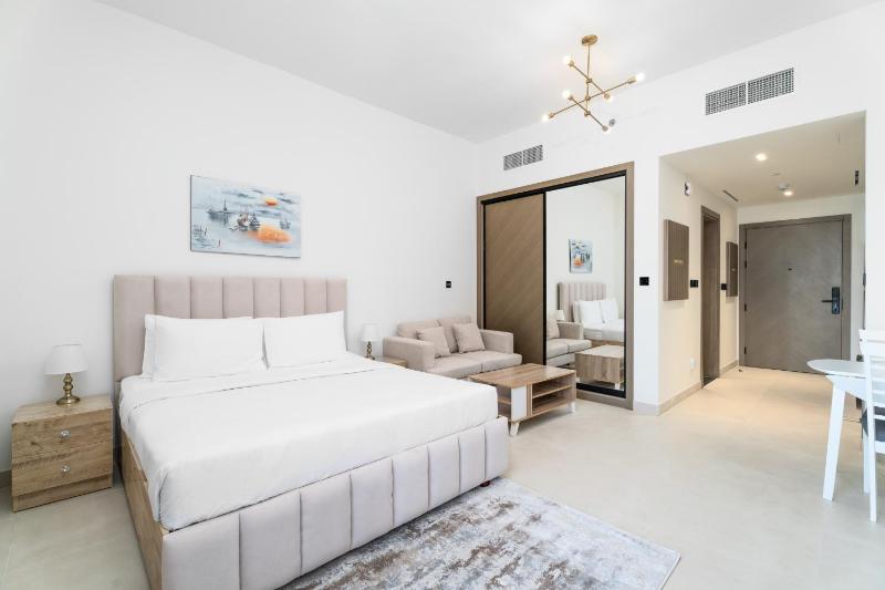 Aliving Stylish Studio Binghatti Canal view & Burj Khalifa — забронировать отель в Дубае