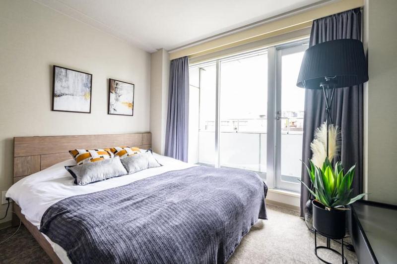 Theater apartment 5ppl 3beds Roppongi Hiro-o -A001 — комфортный отель в Токио
