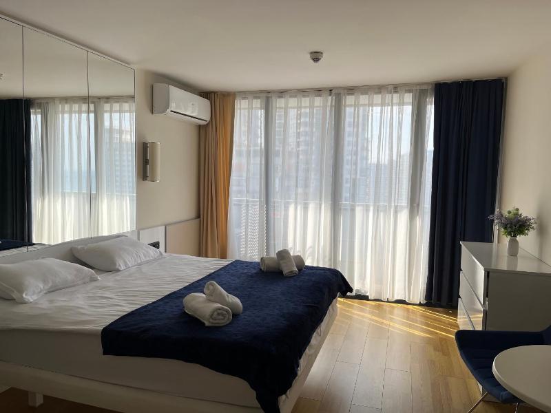 ORBI CITY Apartament 5* — отель с удобным расположением в Батуми