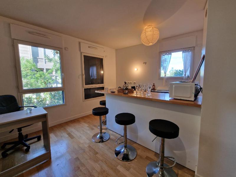 Цены на ONE unic room Paris Cite Seine в Париже