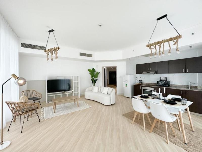 Scandinavian Style - 2BR Apartment — комфортный отель в Дубае