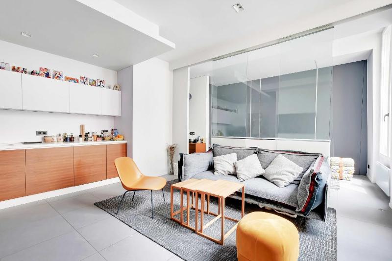 Chic Parisian apartment in Le Marais - Hotel de Ville — забронировать отель в Париже