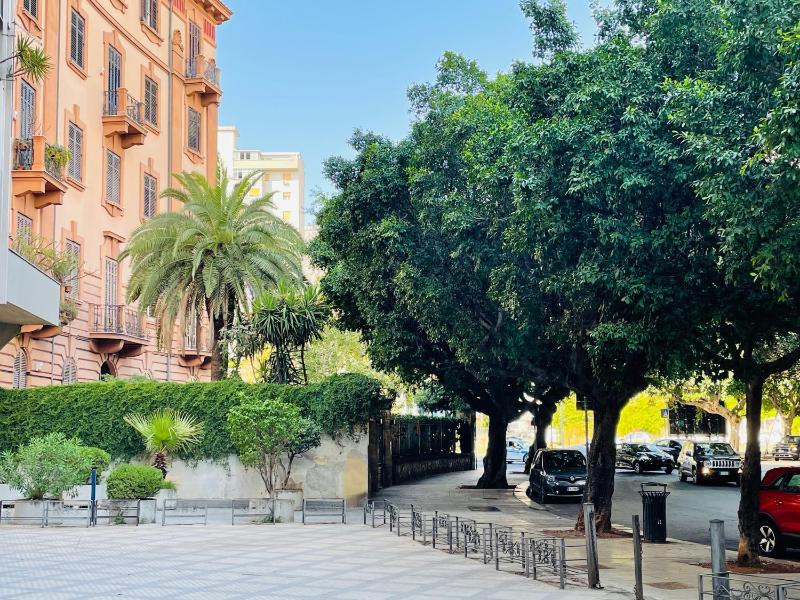 Liberty Palace - your villa in the city center — комфортный отель в Палермо