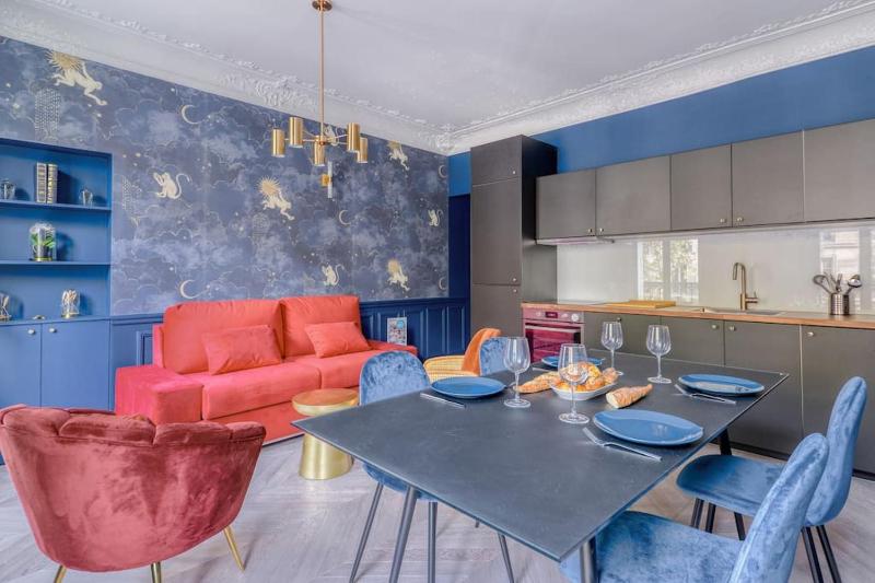 Modern and Cosy flat in the heart of Notre Dame — отель с удобствами в Париже