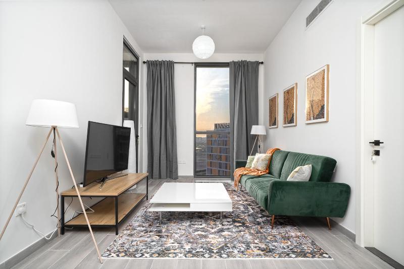 ALH Vacay - Mesk 1 Midtown - 1 bedroom — отель с удобствами в Дубае