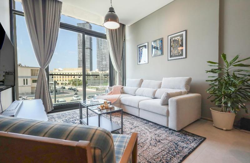 Elite LUX Holiday Homes - Luxurious 1BR Suite in Signature Livings JVC - Dubai — отель в Дубае, Объединенные Арабские Эмираты