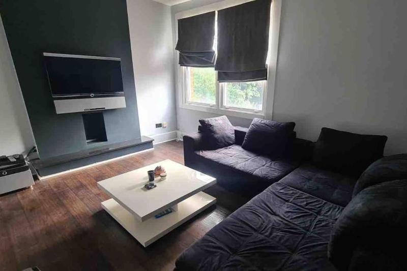 Deluxe Guesthouse — отзывы гостей и цены