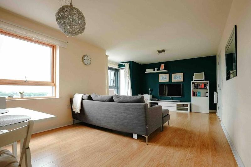 Luxurious Top Floor 2 Bedroom by Westfield and ABBA! — забронировать отель в Лондоне