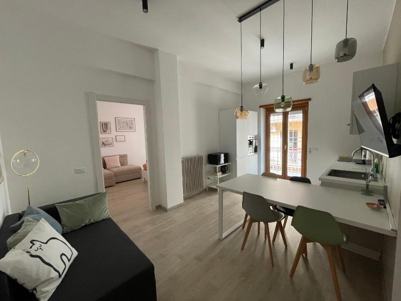 Cozy home close to the city center — отель с удобным расположением в Риме