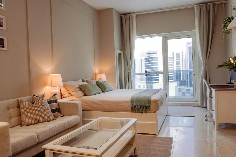 Chic Studio in Dubai Downtown — отель в Дубае, Объединенные Арабские Эмираты