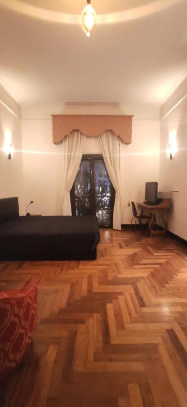 Nabi Apartment Chiaja — комфортный отель в Неаполе