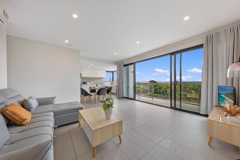 Sydney Homebush Two bedroom Apartment with 2 Parkings — отель с удобствами в Сиднее