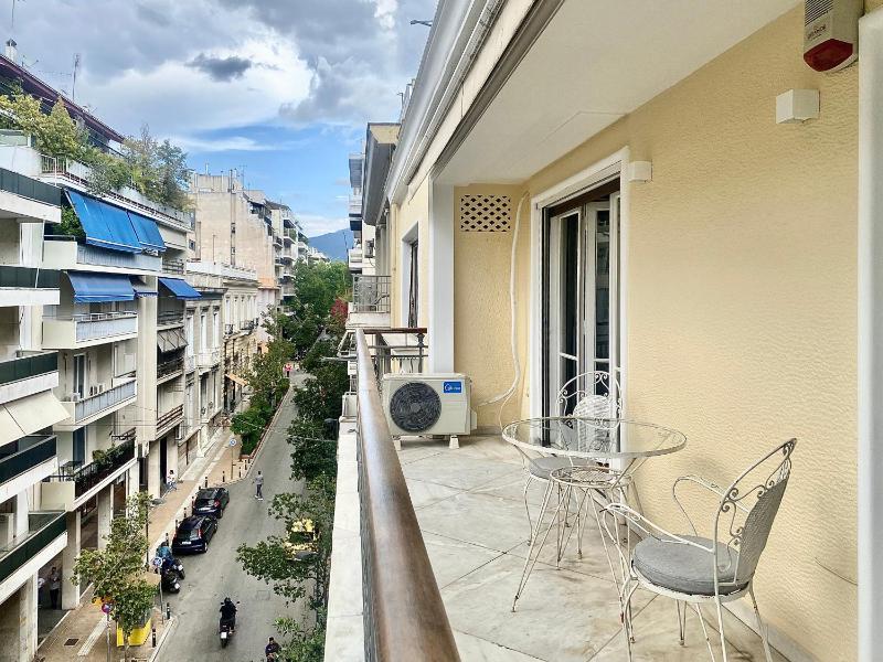 Цены на Luxury Apartment Athens City Center в Афины