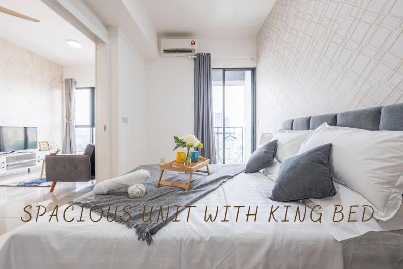 Цены на Cozy Oasis near Ikea TRX Mall King Size Bed 100mb в Куала-Лумпуре
