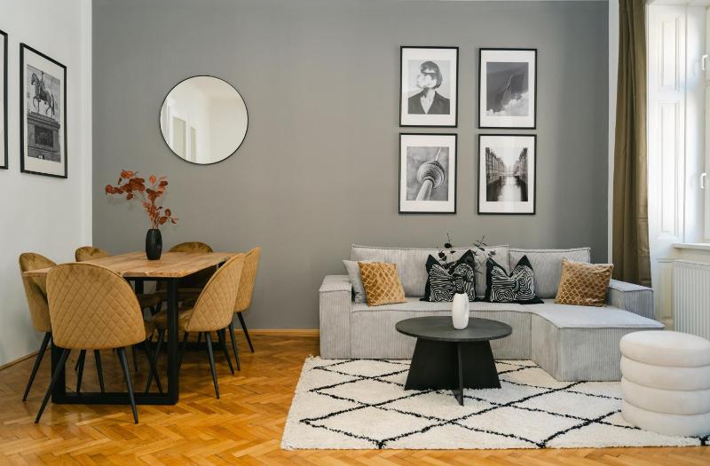 Cozy APT perfect for 4-6 TV Metro Self-Checkin — отзывы гостей и цены
