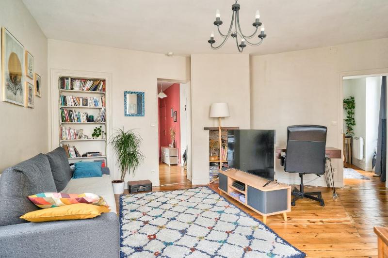 Cozy apartment for 4 located near Pere Lachaise — отель с удобным расположением в Париже
