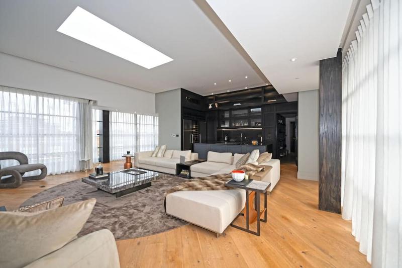 Luxurious Penthouse Kensington — комфортный отель в Лондоне
