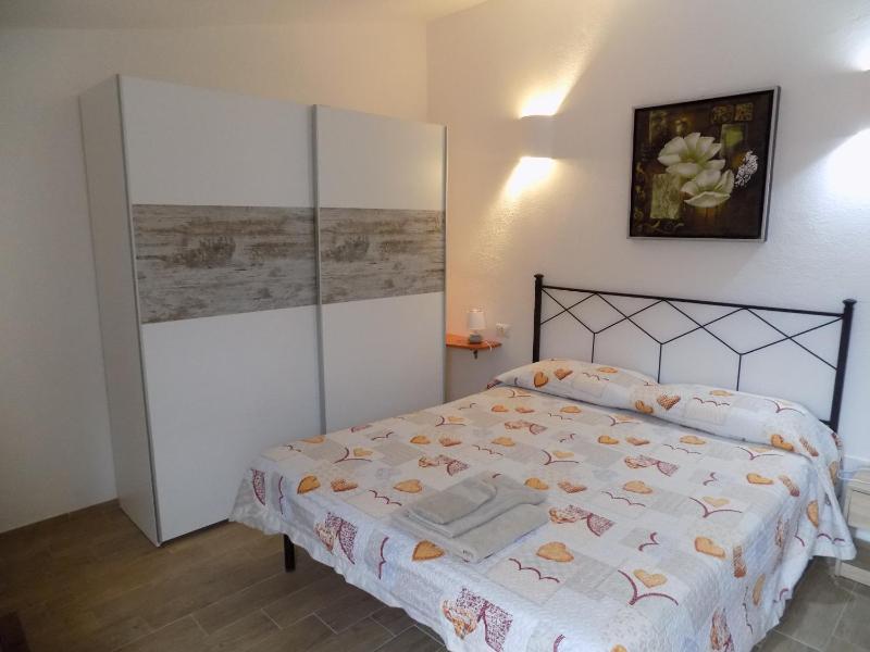 Casa Felice a Santa Teresa: Ampio Appartamento Vista Città