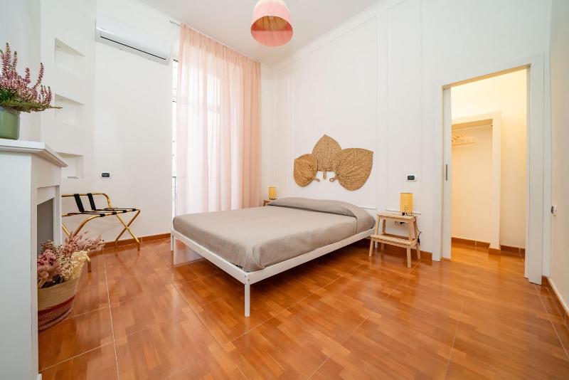 Casa Blin Dimora a Chiaia — отзывы гостей и цены