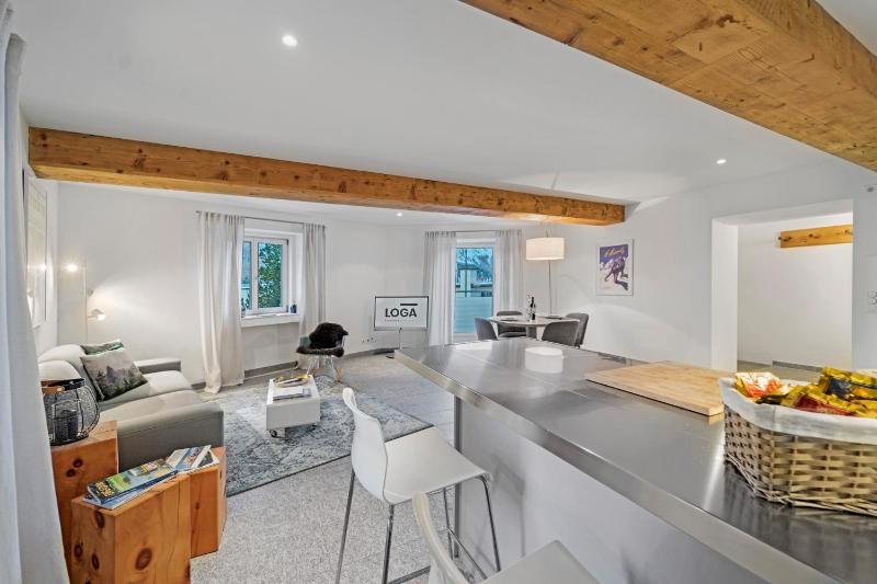 Abitaziun Sur Ovel - St Moritz "LOGA ELEGANCE APARTMENT" — забронировать отель в Санкт-Морице