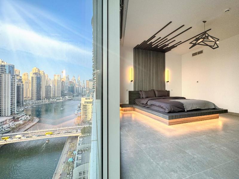 Elegante 1BR Marina View Stella Maris JBR The Walk — отель с удобствами в Дубае