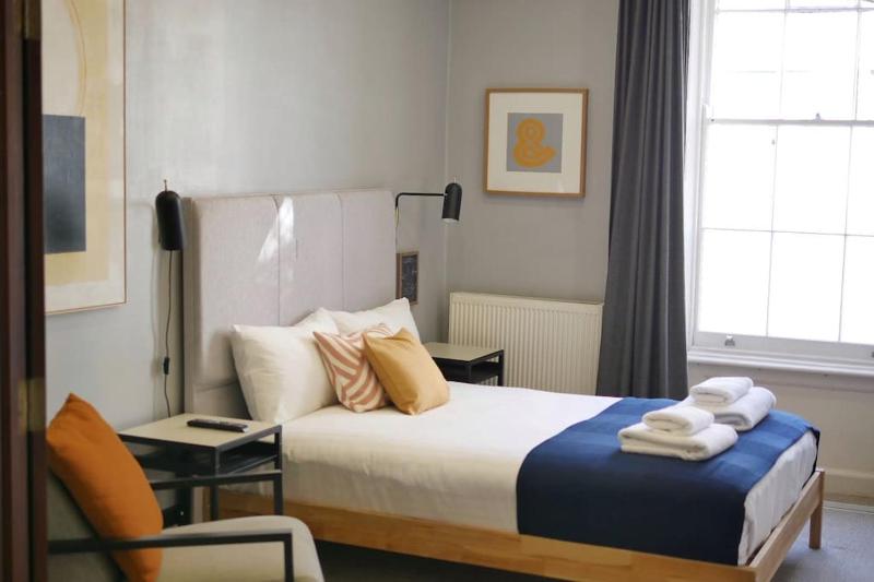 Цены на Bright Studio Angel / Clerkenwell в Лондоне