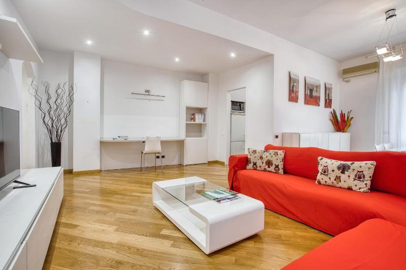 San Siro - Restful & Spacious apt - Via Angelo de Vincenti — отель в Милане, Италия