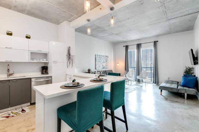 Super convenient 1br apartment in Downtown 4 p 1708 — комфортный отель в Майами