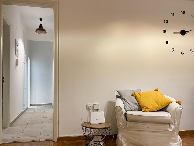 Цены на 3-bedroom Parkside apartment в Афины