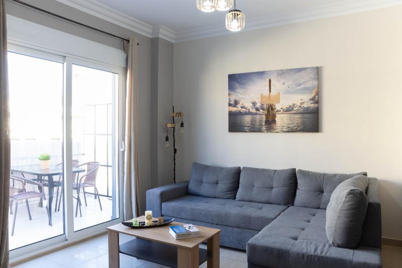 Athens Luxuery 3BR — отель с удобным расположением в Афины
