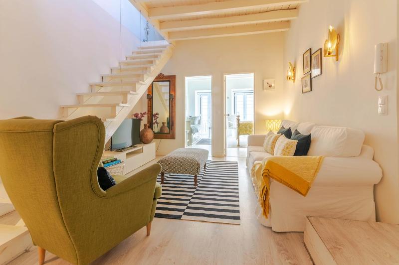 Sunny Sao Paulo Home — комфортный отель в Лиссабоне