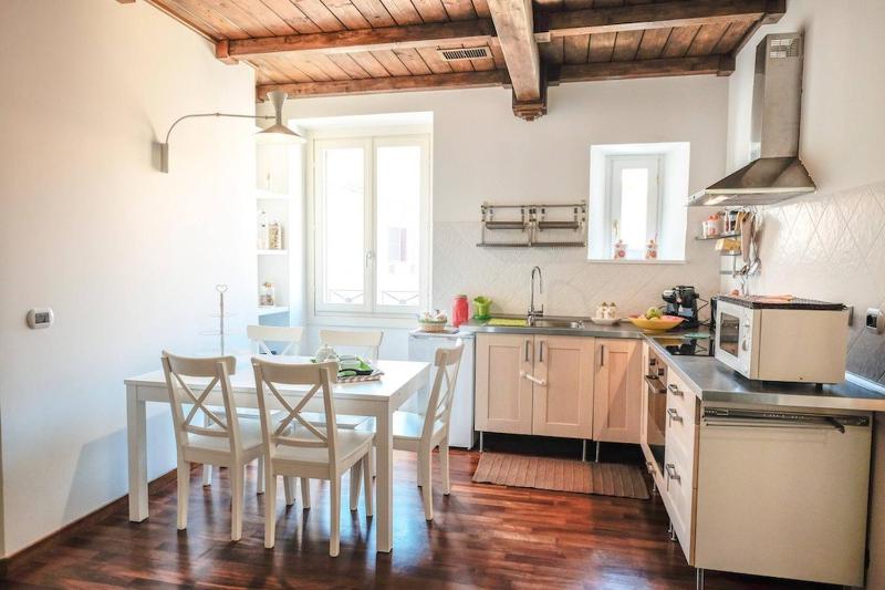 Rome Colosseum 4 Double Bedrooms — комфортный отель в Риме