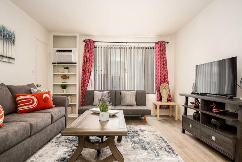 Cozy 1BR Home near Hollywood DTLA — отель в Лос-Анджелесе, Соединенные Штаты Америки