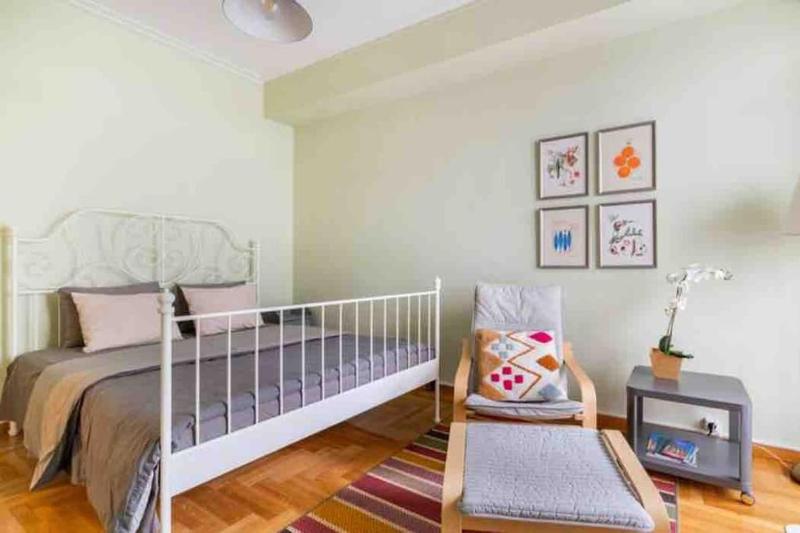 Edem Beach Front — забронировать отель в Афины