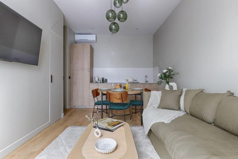 MyKeypers - Luxury Apartment 4P - Le Marais / Bastille — отель с удобствами в Париже