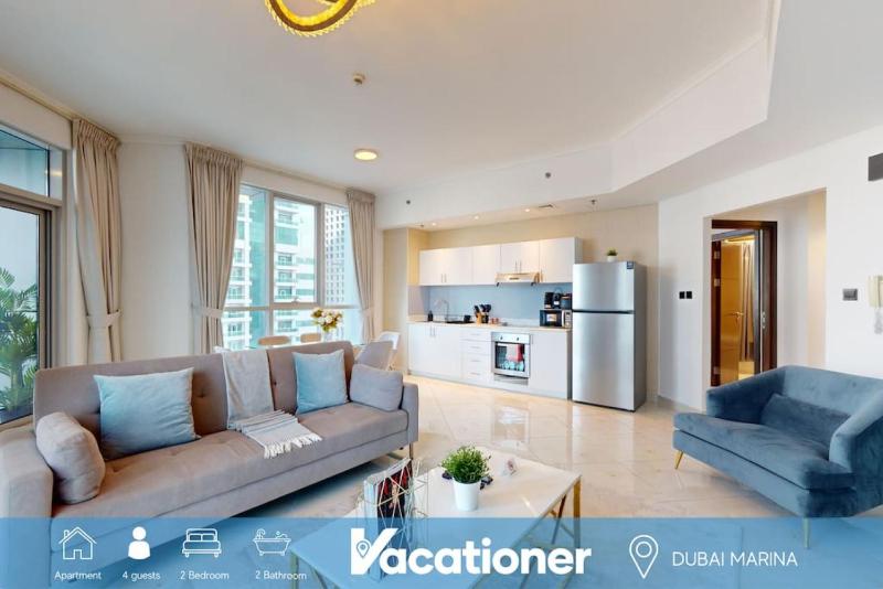 Torch Tower - Colourful Two Bedroom with City View — забронировать отель в Дубае