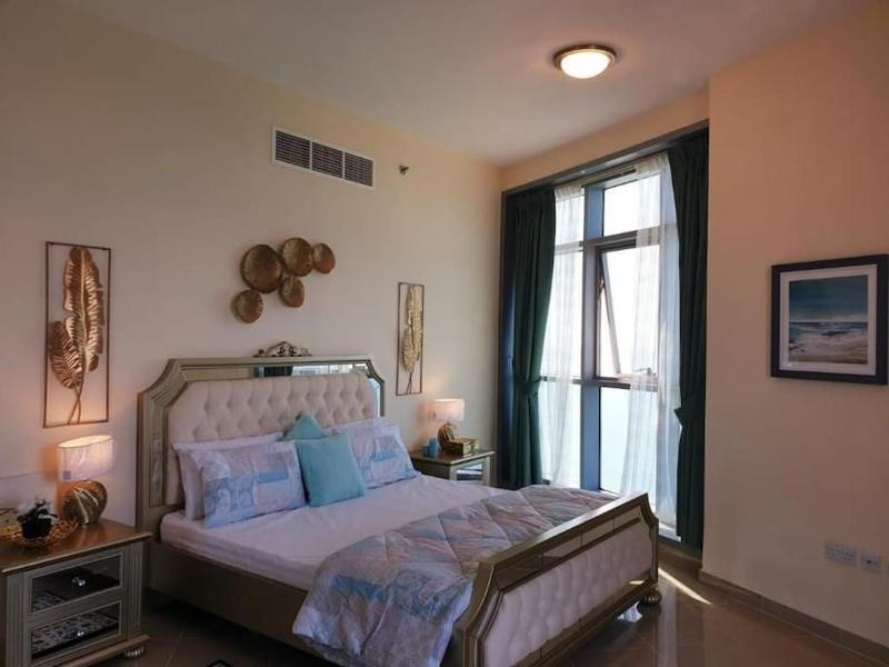 LuxeHome where blue sea & white sands greets you — отель в Аджман, Объединенные Арабские Эмираты