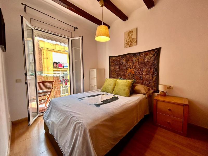 Apartamento tranquilo y del barrio — отель с удобствами в Барселоне