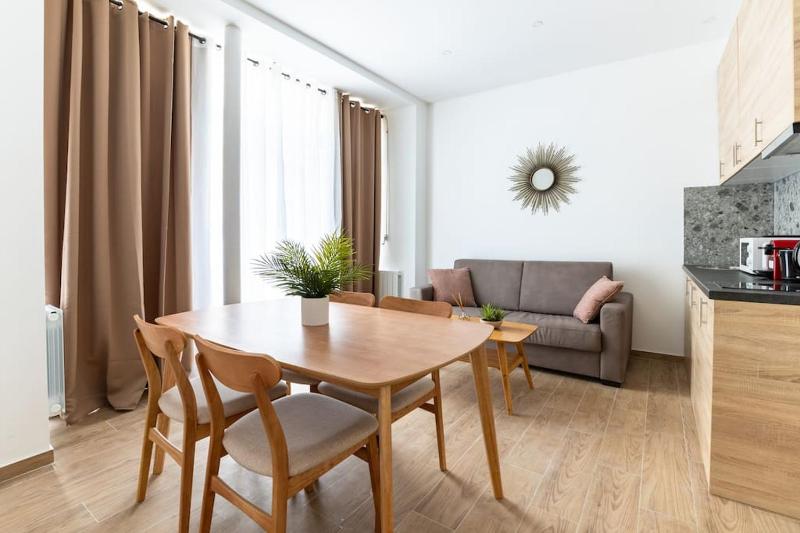 Stockholm/St-Lazare: Magnifique Appartement 4P/1BR — отель в Париже, Франция