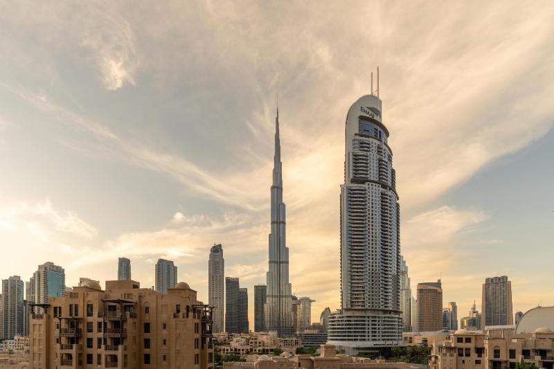 Full Burj Khalifa Views / 5 min walk from Dubai Mall / Designer Choice / 6 people / New Building — отель с удобствами в Дубае