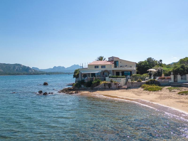 Locazione Turistica Pino a Cannigione - Oasi con piscina e spiaggia