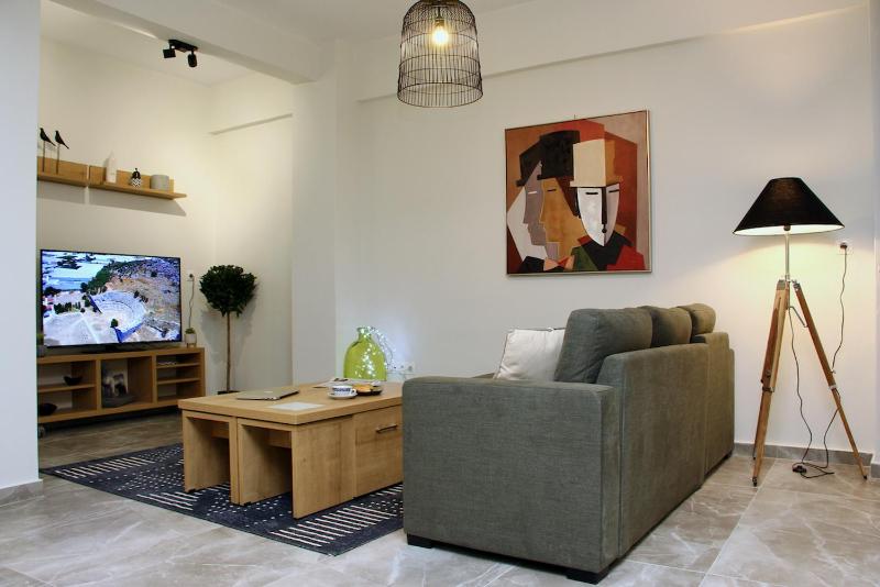 Stunning 2 BR Near Acropolis — отель в Афины, Греция