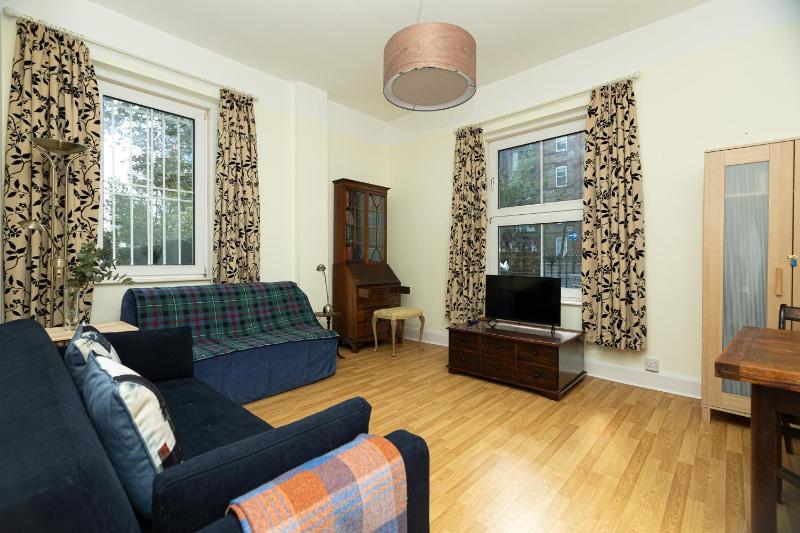 Stunning 1BR Flat, 3 min to Elephant & Castle Tube — комфортный отель в Лондоне